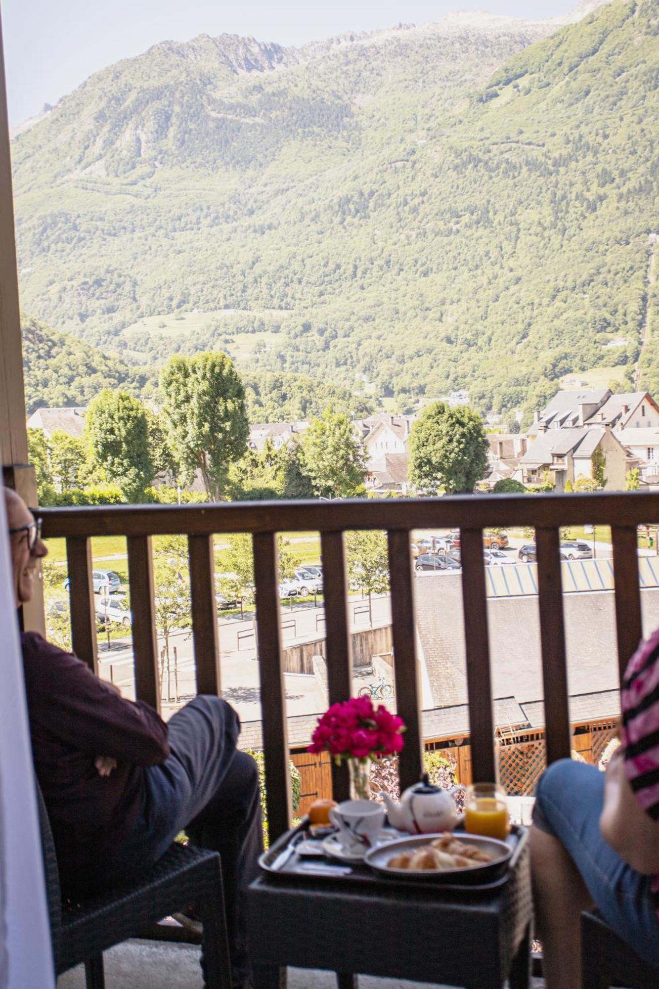 Hotel Le Montaigu Luz-Saint-Sauveur Eksteriør bilde