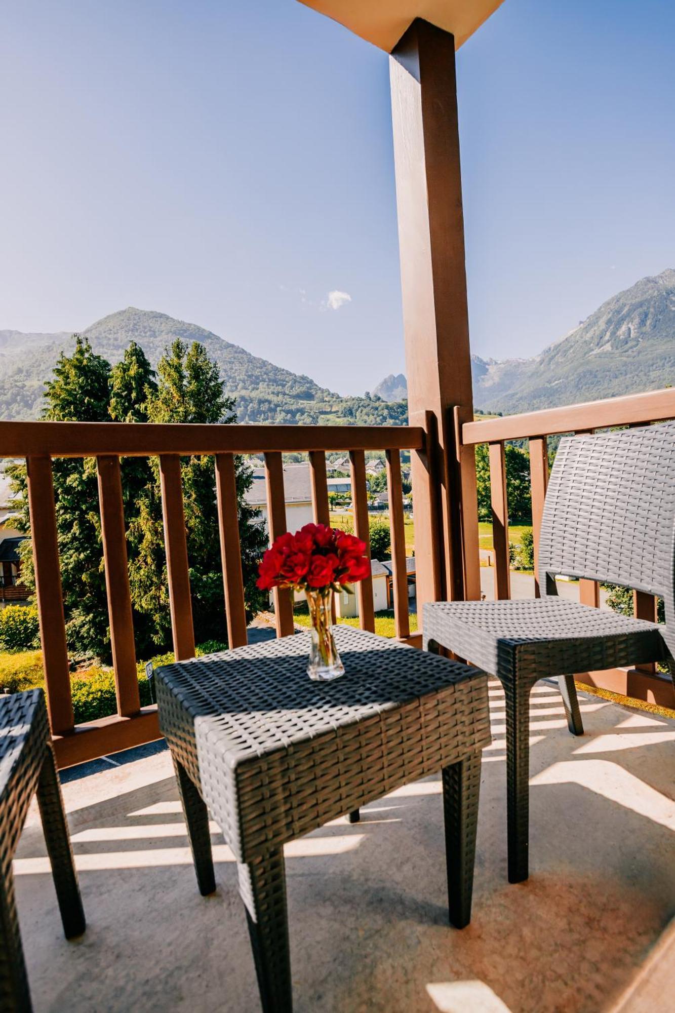 Hotel Le Montaigu Luz-Saint-Sauveur Eksteriør bilde